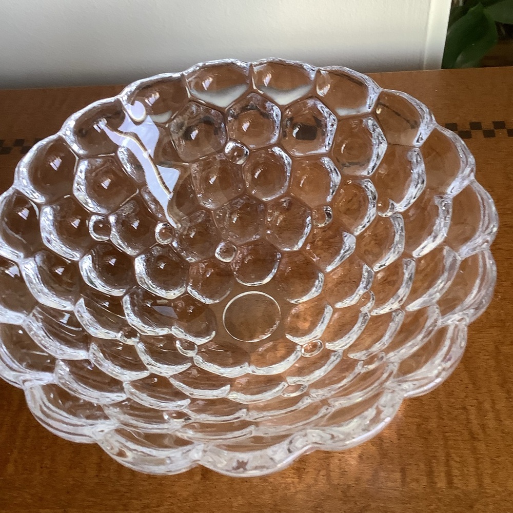 Orrefors Raspberry Crystal Glass Bowl - Picture 2 of 10